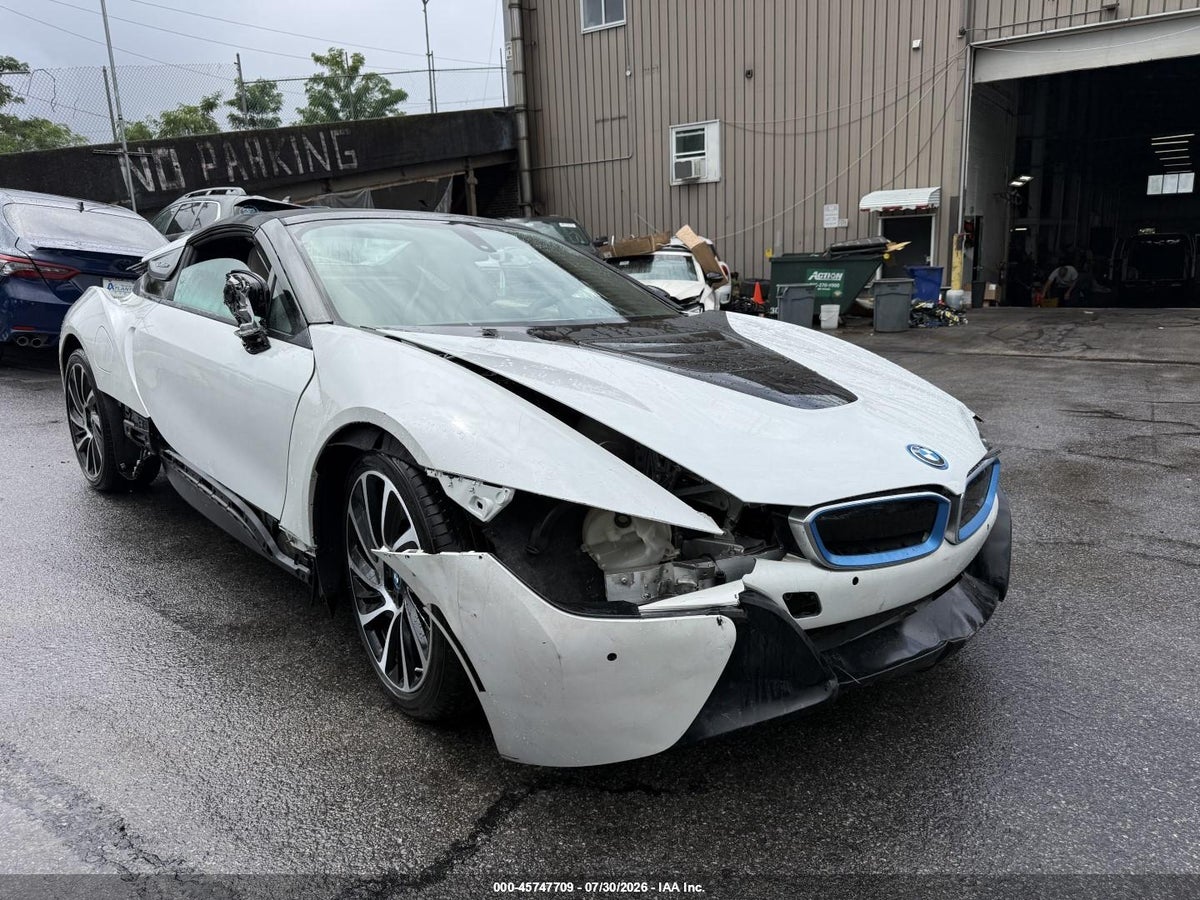 2019 BMW I8