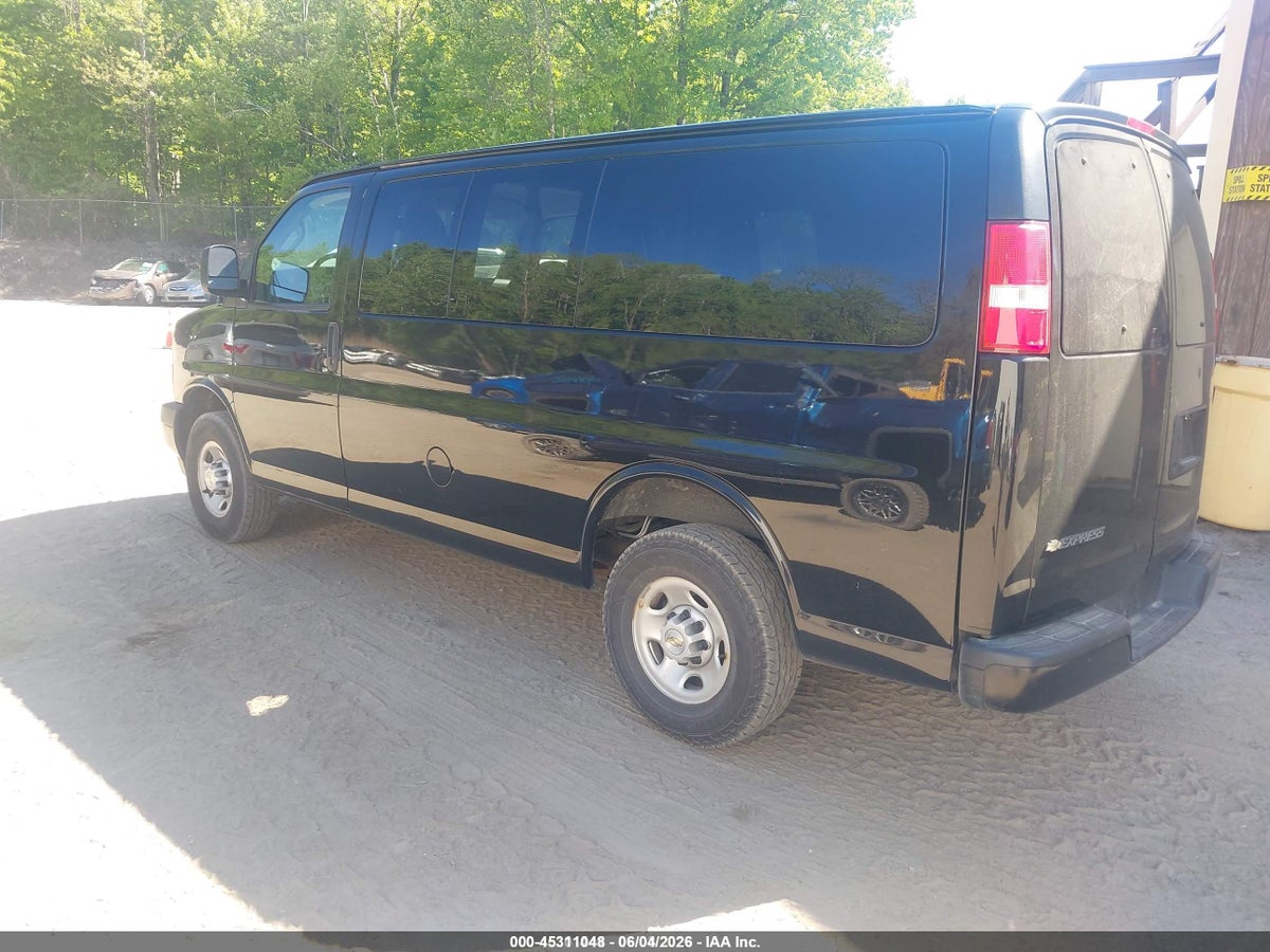 2020 CHEVROLET EXPRESS PASSENGER RWD 2500 REGULAR WHEELBASE LS — снимка 3