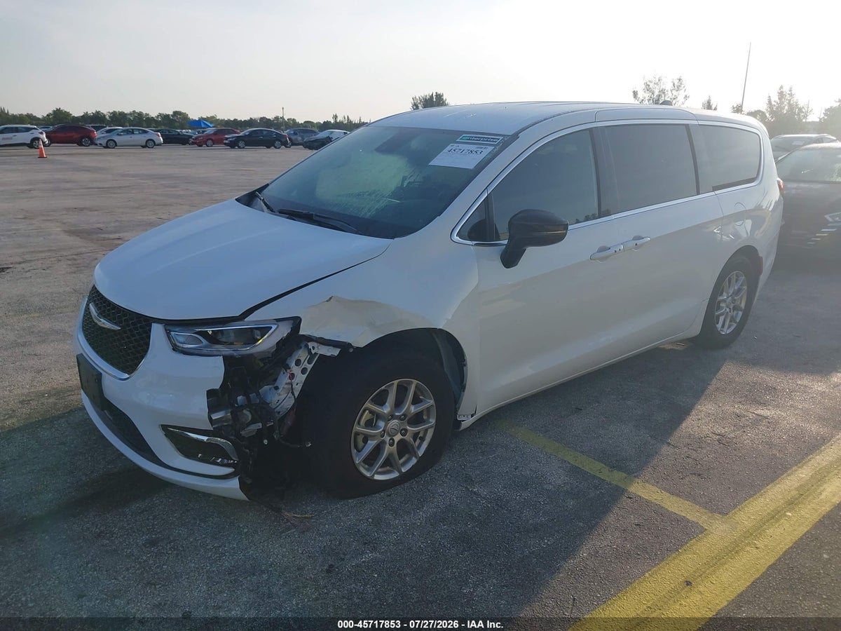 2025 CHRYSLER PACIFICA SELECT — снимка 2