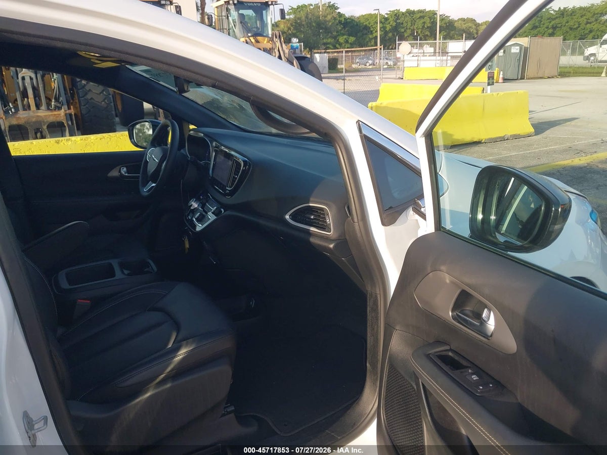 2025 CHRYSLER PACIFICA SELECT — снимка 5