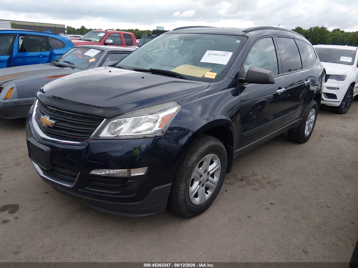 2017 CHEVROLET TRAVERSE LS — снимка 2