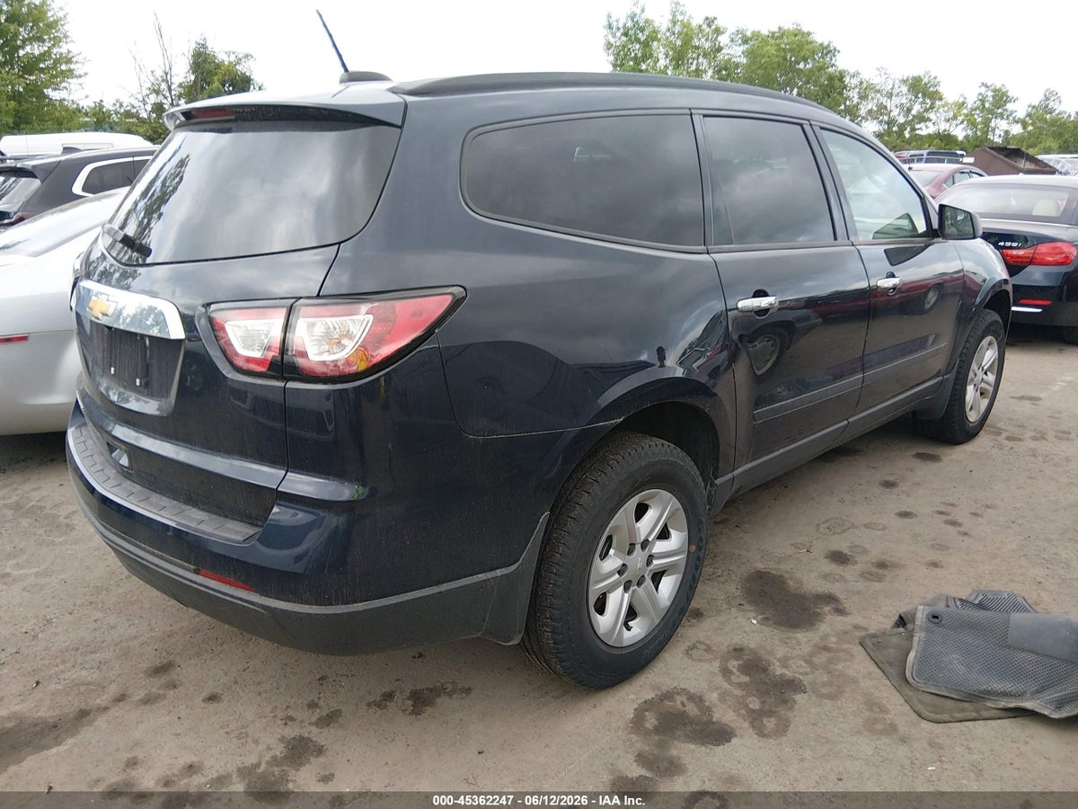 2017 CHEVROLET TRAVERSE LS — снимка 4