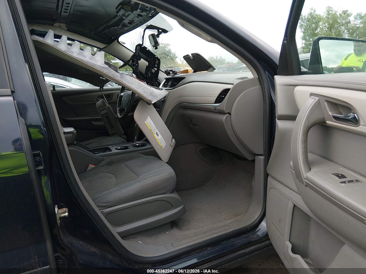 2017 CHEVROLET TRAVERSE LS — снимка 5