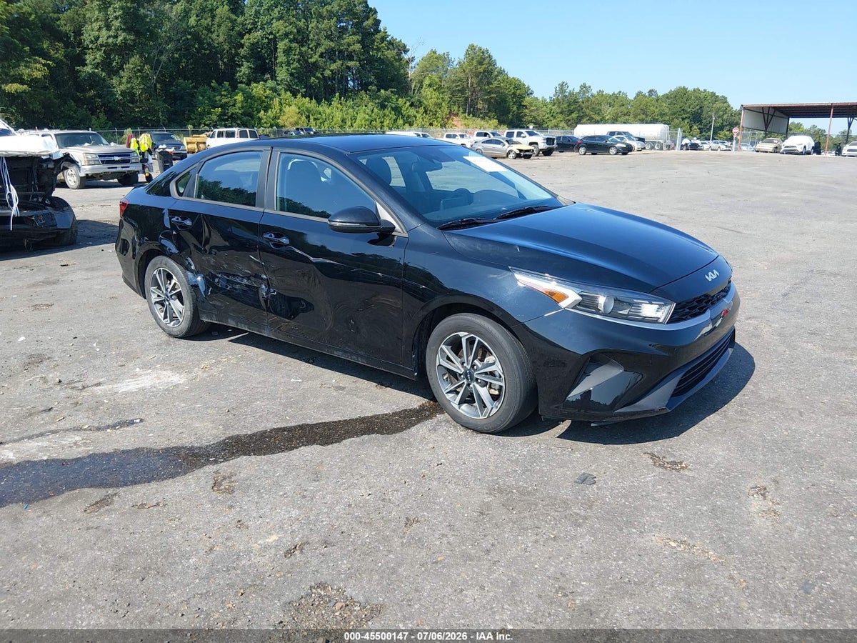 2023 KIA FORTE LXS