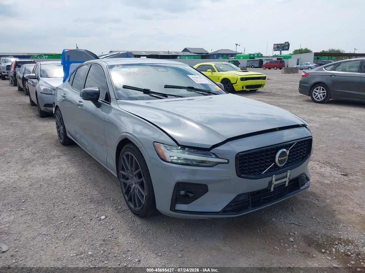 2024 VOLVO S60 B5 CORE DARK THEME