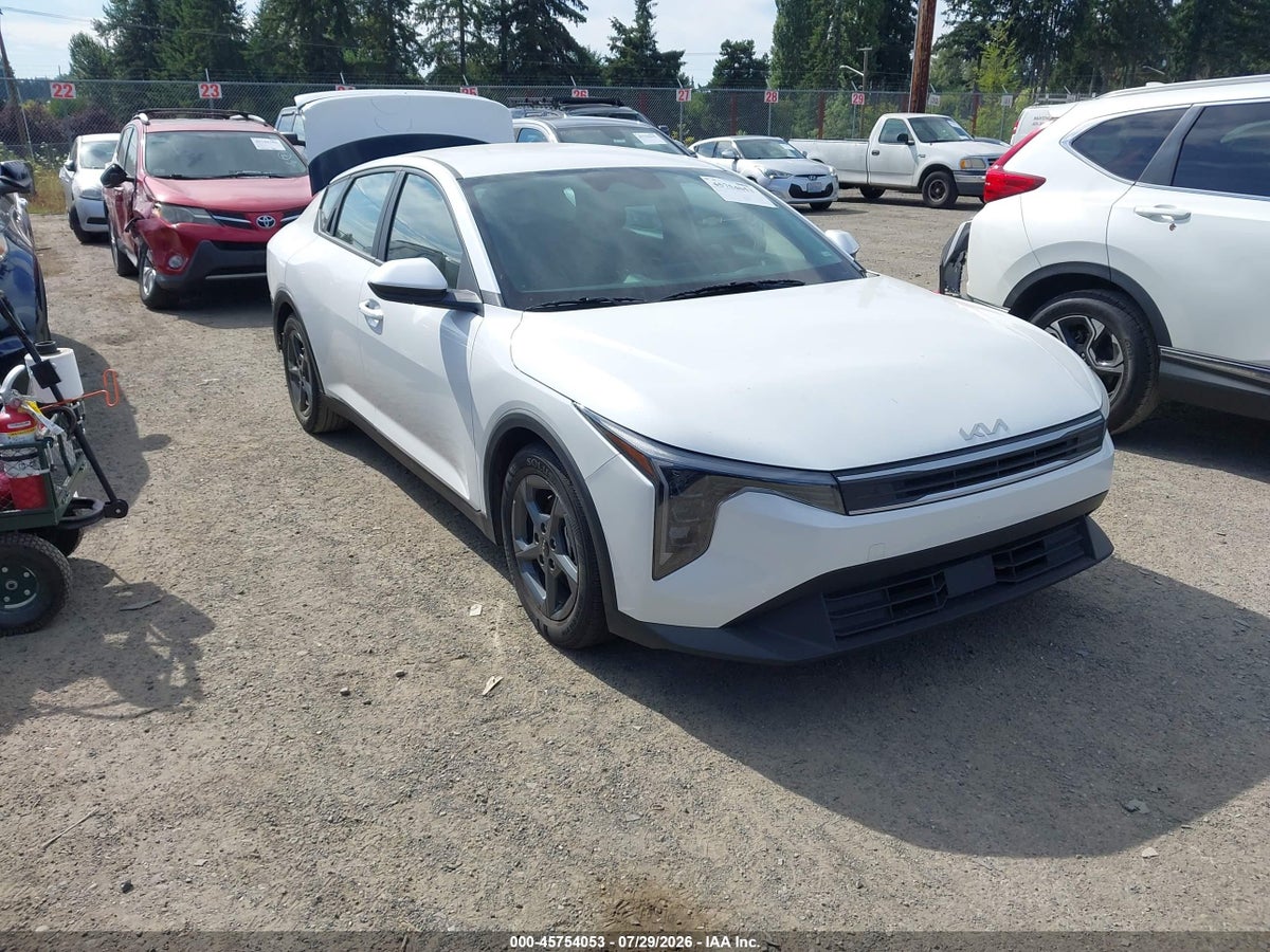 2026 KIA K4 LXS