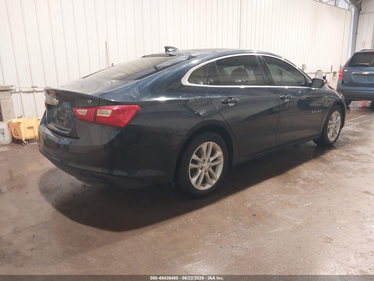 2017 CHEVROLET MALIBU 1LT — снимка 4