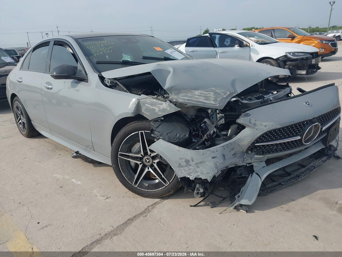 2026 MERCEDES-BENZ C 300
