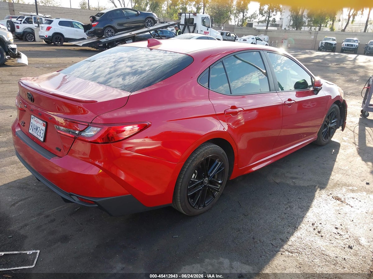 2025 TOYOTA CAMRY SE — снимка 4