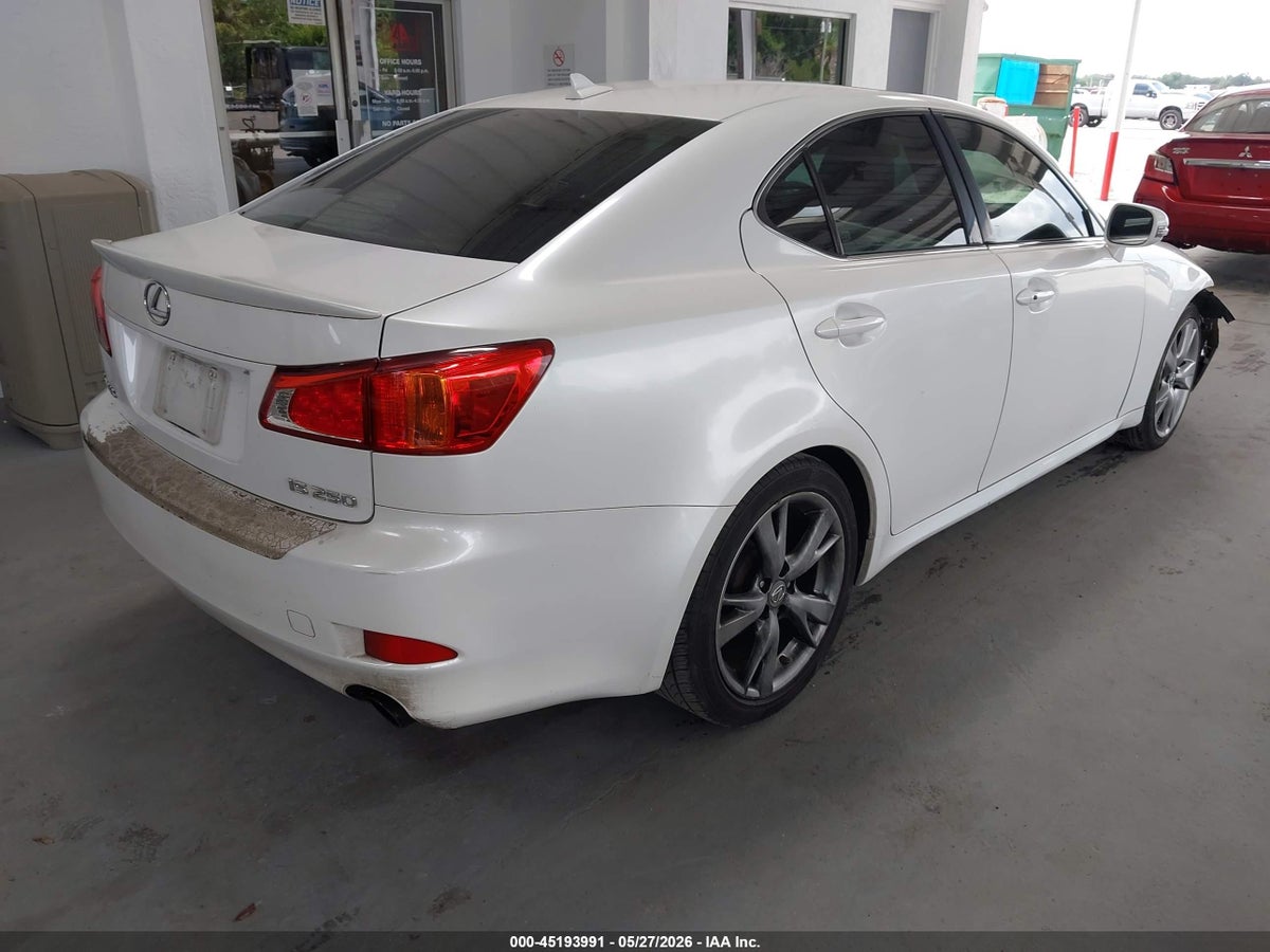 2010 LEXUS IS 250 — снимка 4