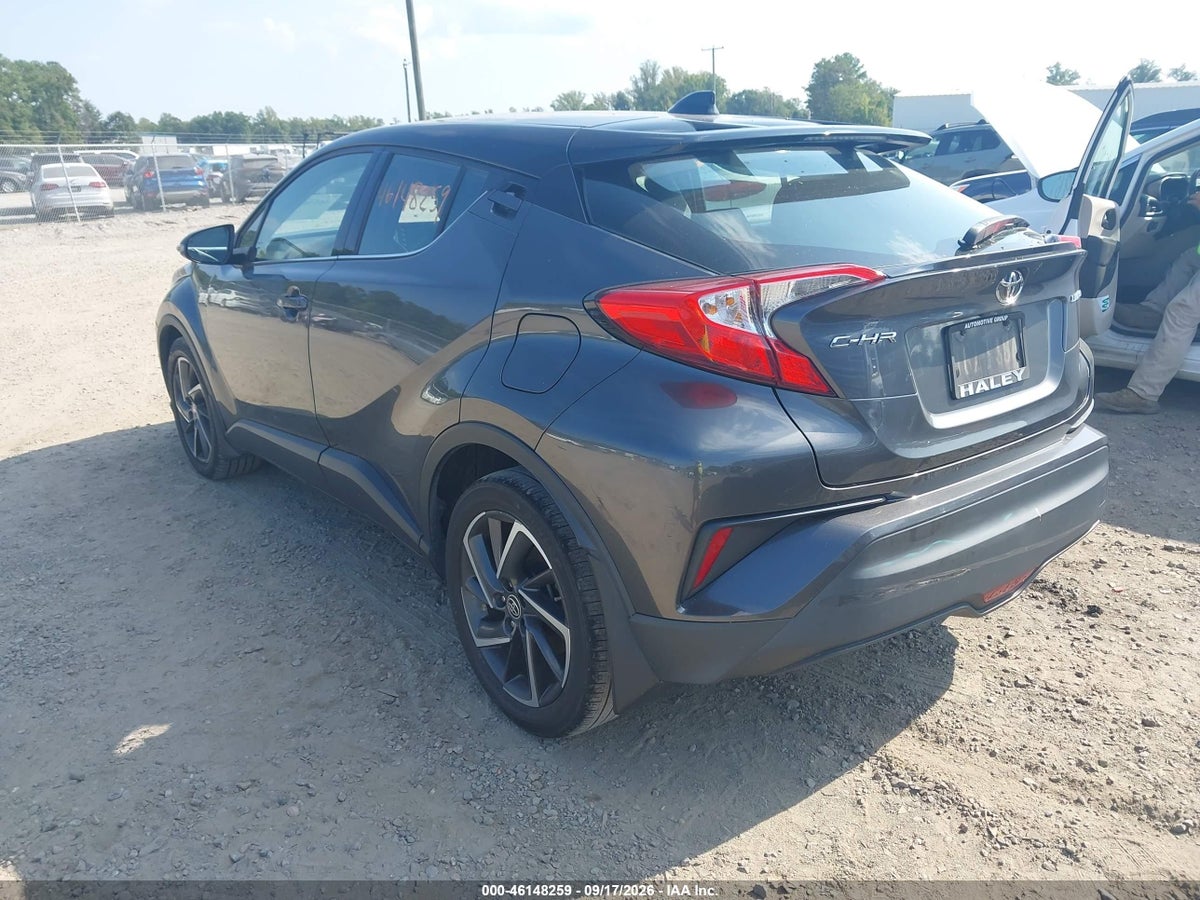2022 TOYOTA C-HR LIMITED — photo 3