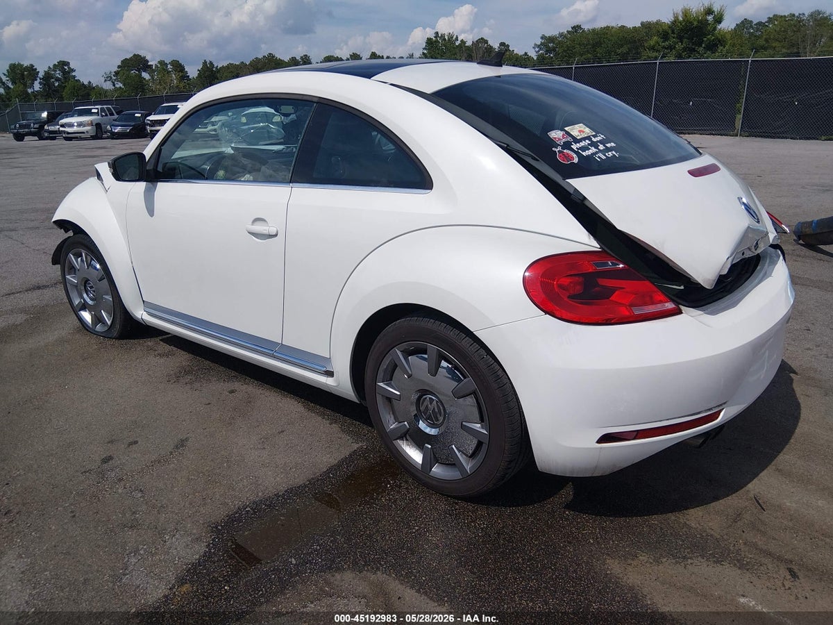 2014 VOLKSWAGEN BEETLE 2.0L TDI — снимка 3