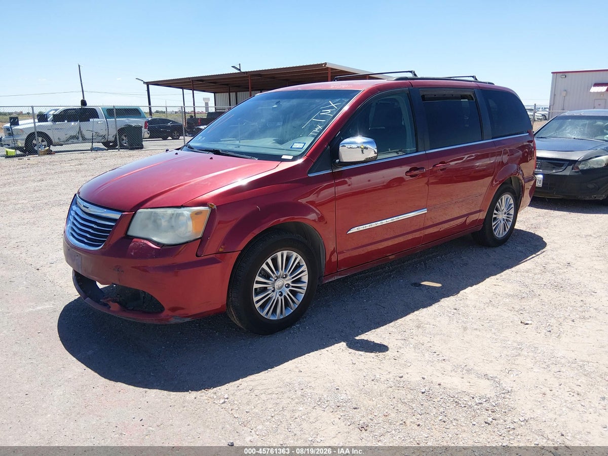 2013 CHRYSLER TOWN & COUNTRY TOURING-L — снимка 2