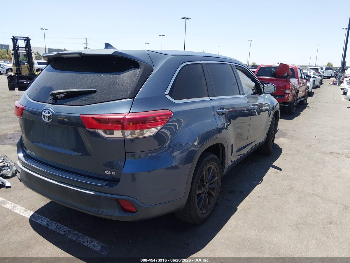 2017 TOYOTA HIGHLANDER XLE — снимка 4