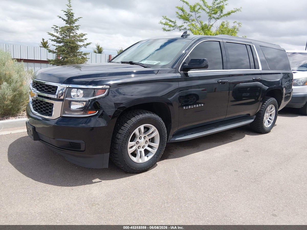 2017 CHEVROLET SUBURBAN LS — снимка 2