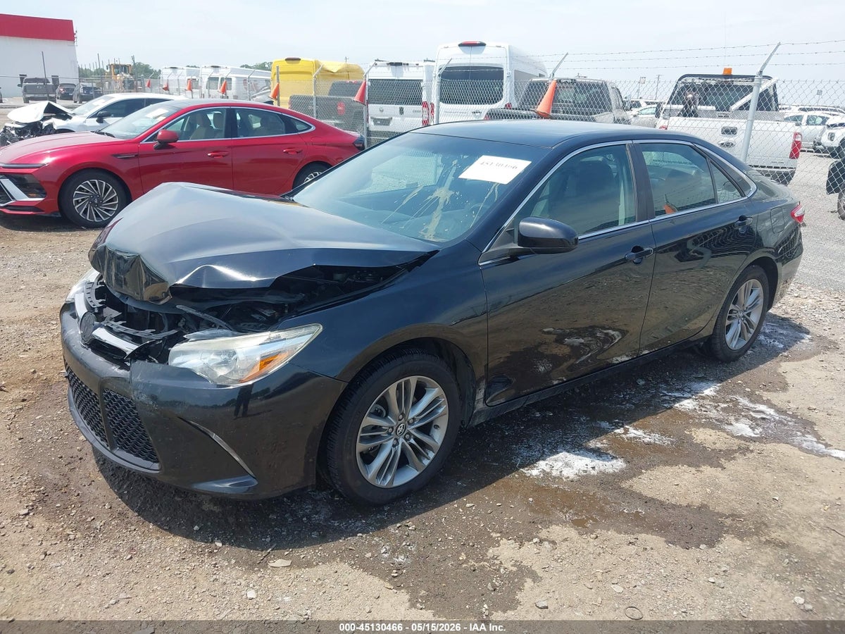 2017 TOYOTA CAMRY SE — снимка 2