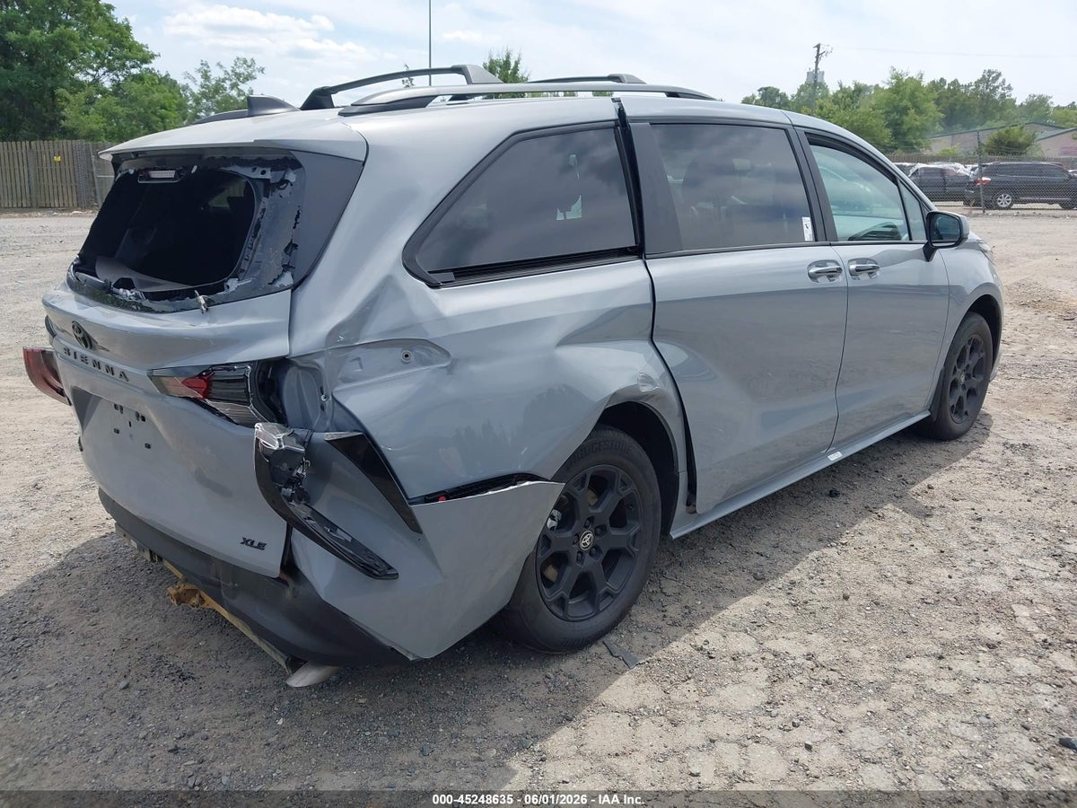 2025 TOYOTA SIENNA WOODLAND EDITION — снимка 4