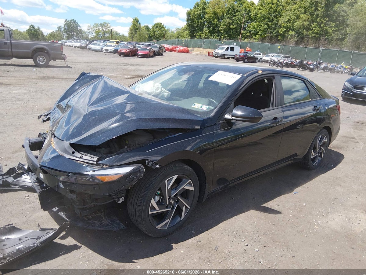 2025 HYUNDAI ELANTRA SEL SPORT — снимка 2