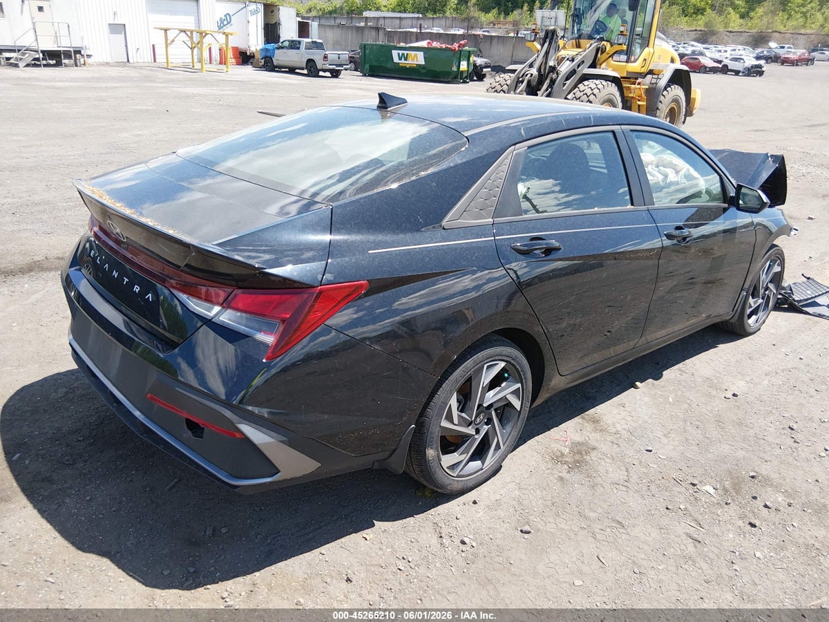 2025 HYUNDAI ELANTRA SEL SPORT — снимка 4