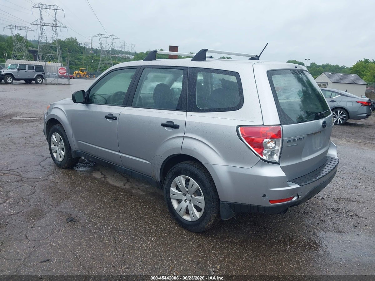 2013 SUBARU FORESTER 2.5X — снимка 3