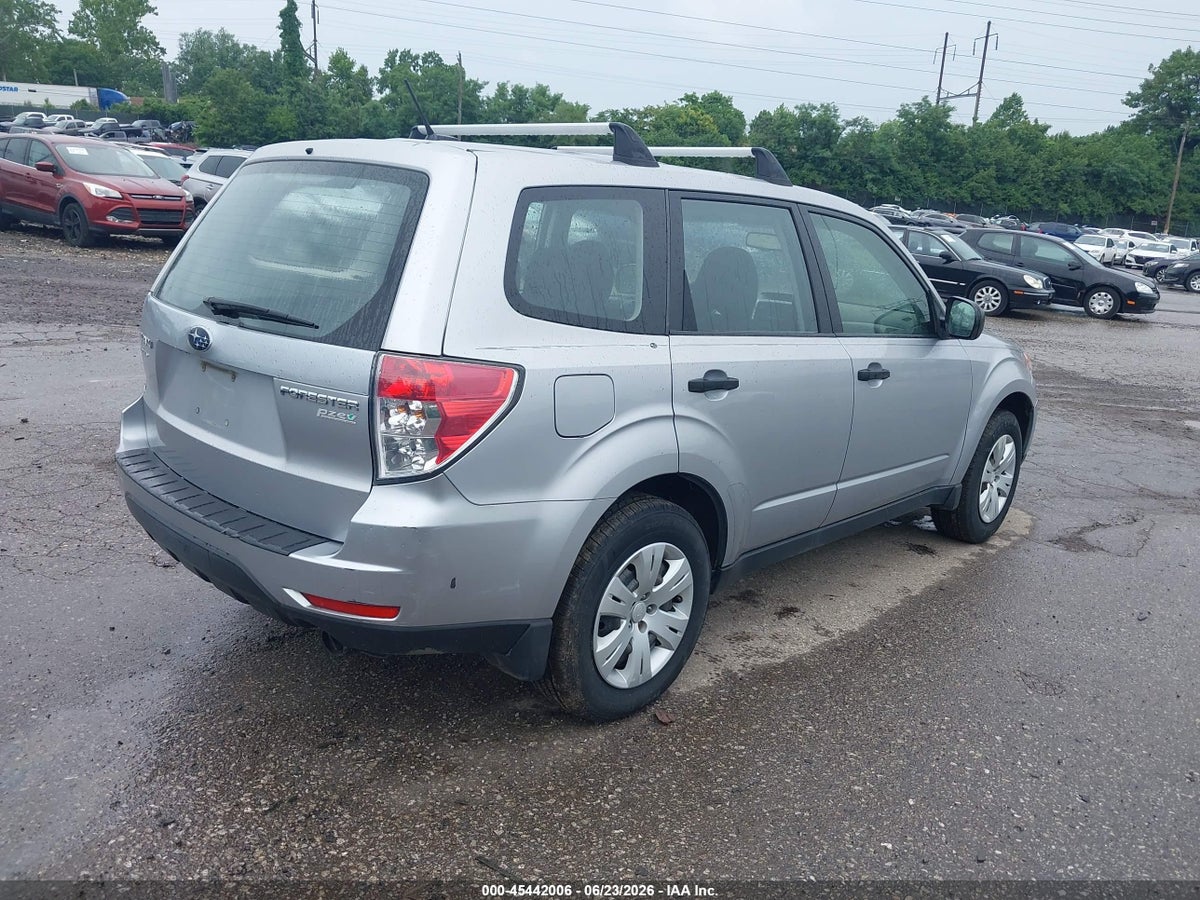 2013 SUBARU FORESTER 2.5X — снимка 4