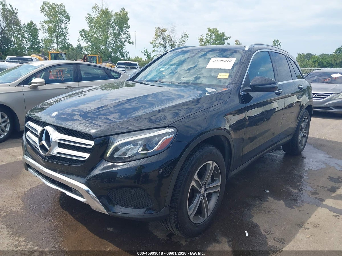 2017 MERCEDES-BENZ GLC 300 4MATIC — снимка 2