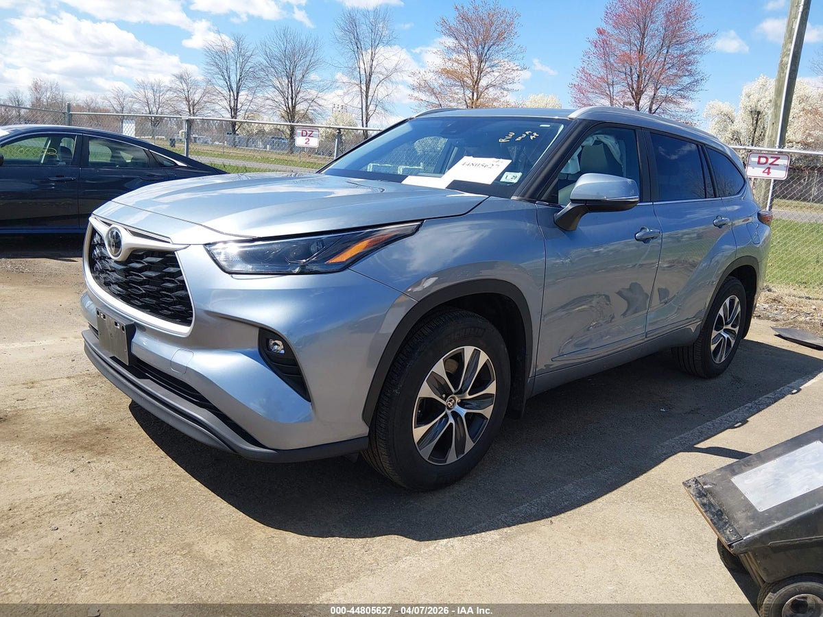 2024 TOYOTA HIGHLANDER XLE — снимка 2