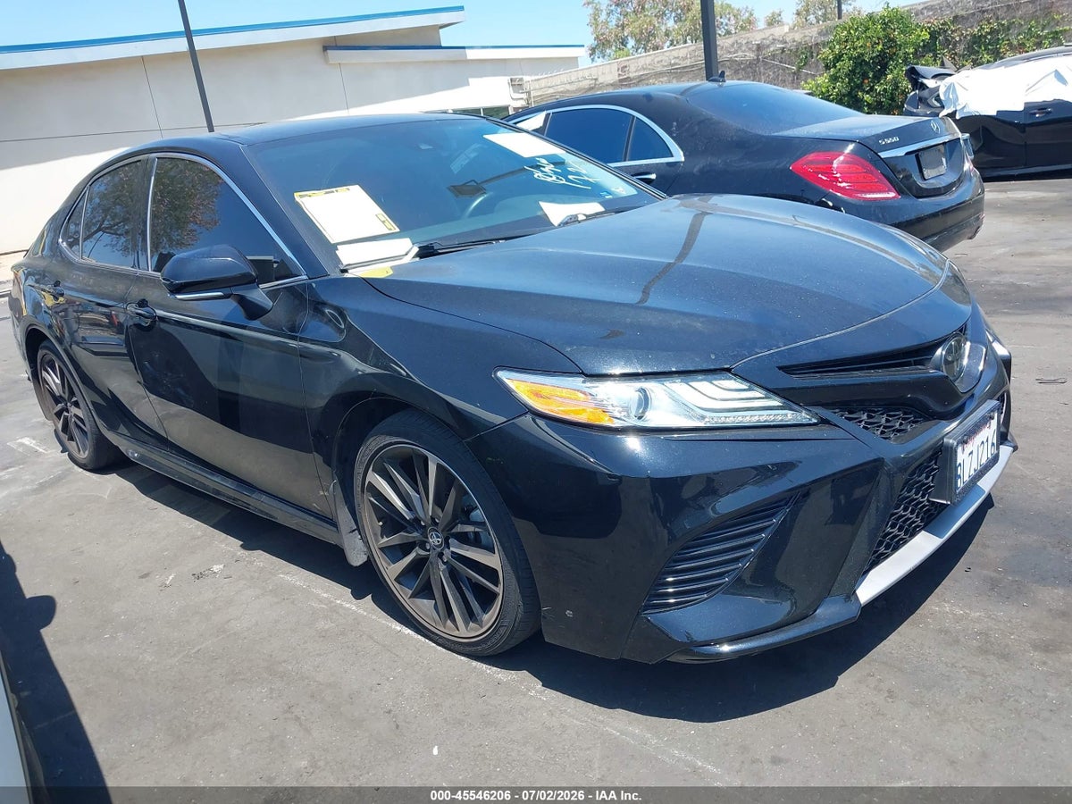 2020 TOYOTA CAMRY XSE