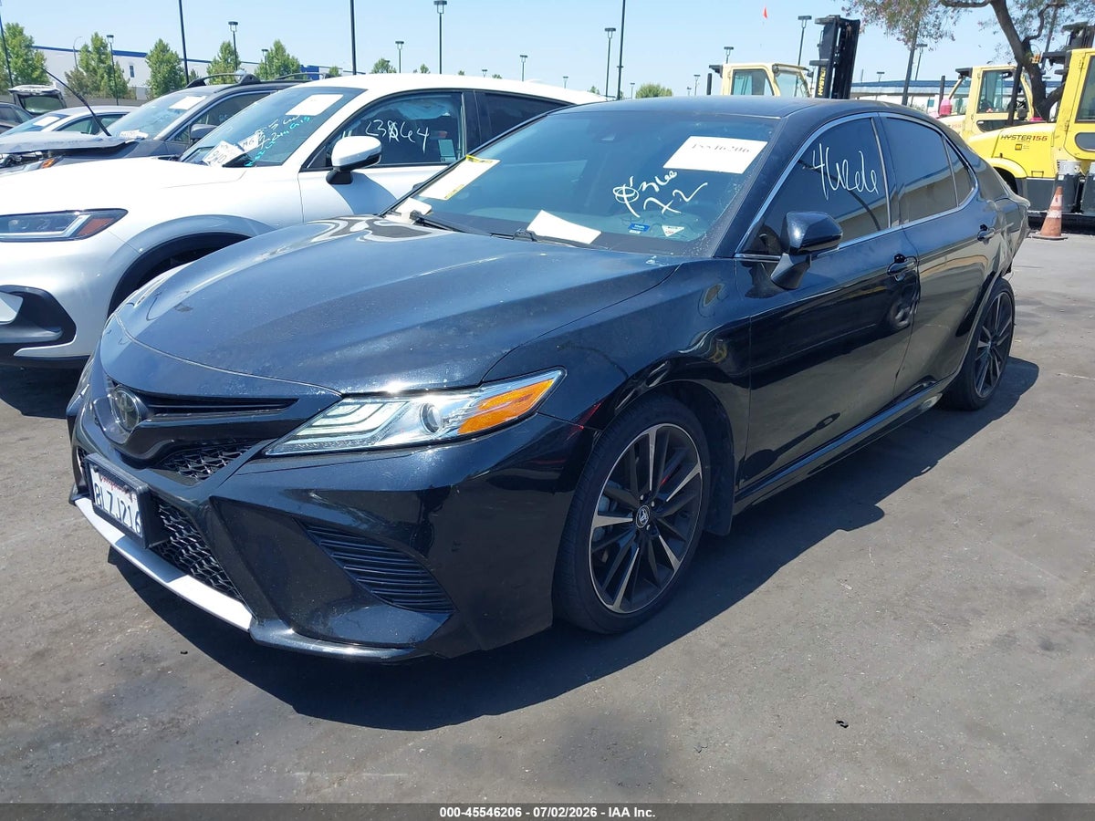 2020 TOYOTA CAMRY XSE — снимка 2