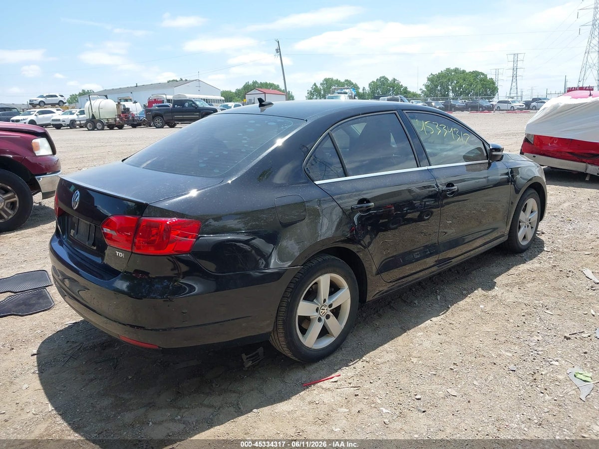 2012 VOLKSWAGEN JETTA 2.0L TDI — снимка 4