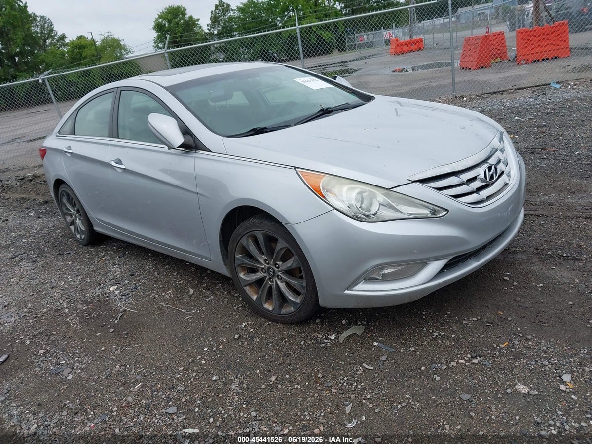 2011 HYUNDAI SONATA SE