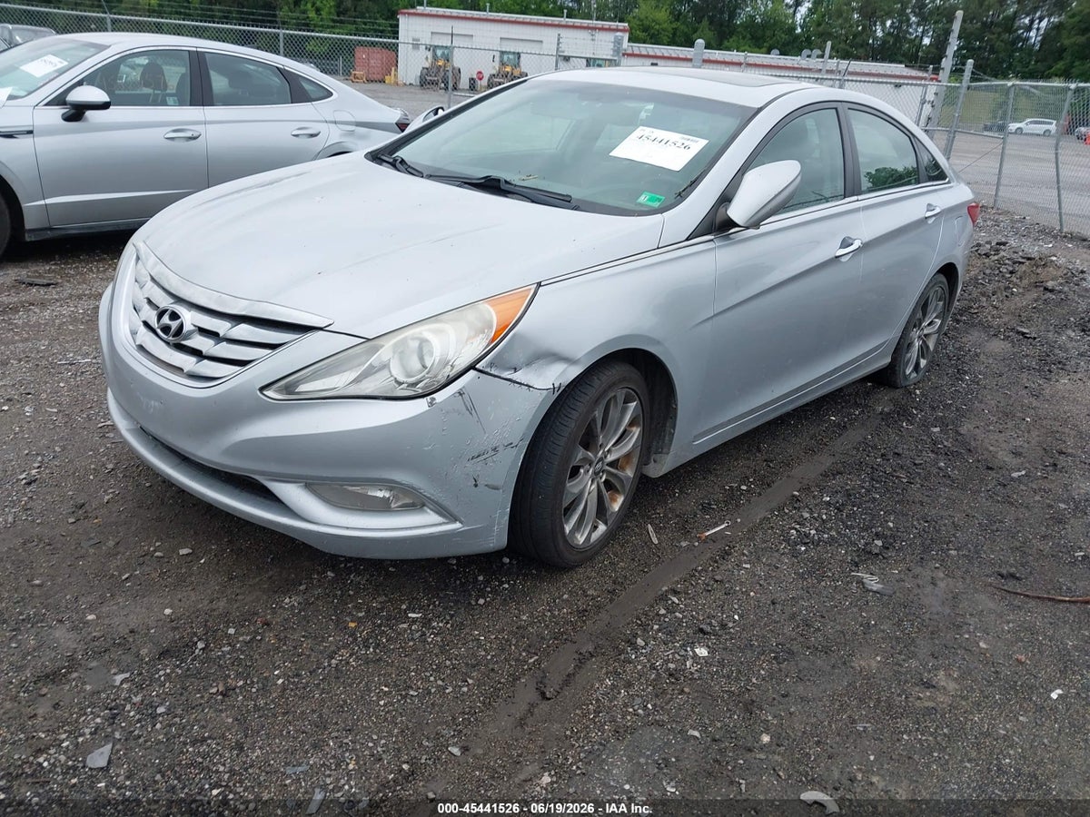 2011 HYUNDAI SONATA SE — снимка 2