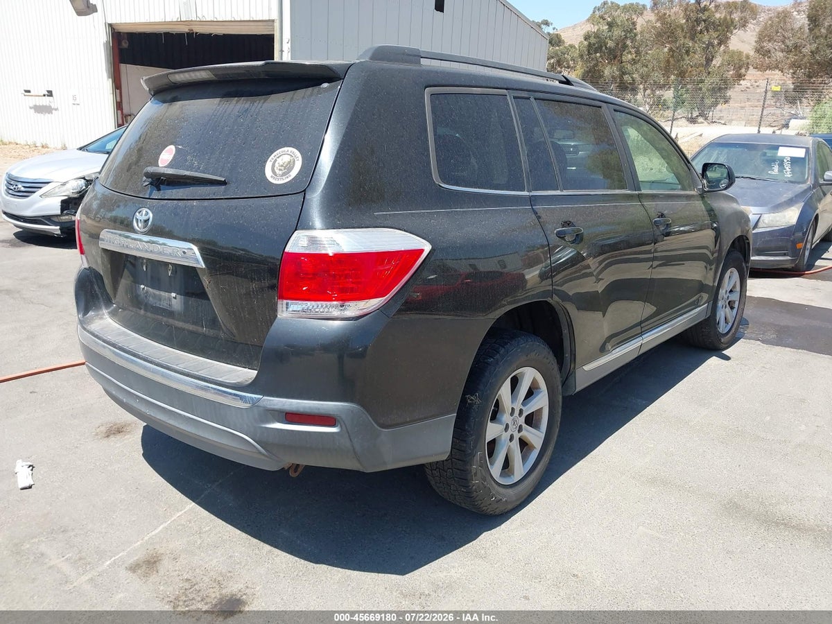 2013 TOYOTA HIGHLANDER BASE PLUS — снимка 4