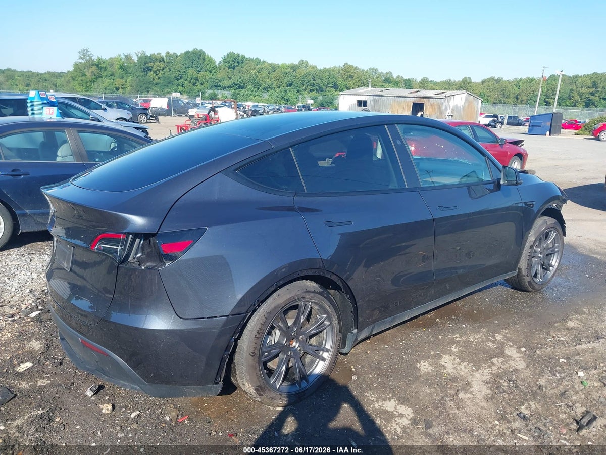 2025 TESLA MODEL Y LONG RANGE DUAL MOTOR REAR-WHEEL DRIVE — снимка 4