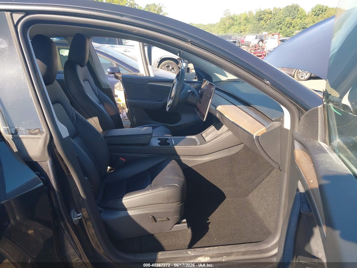 2025 TESLA MODEL Y LONG RANGE DUAL MOTOR REAR-WHEEL DRIVE — снимка 5