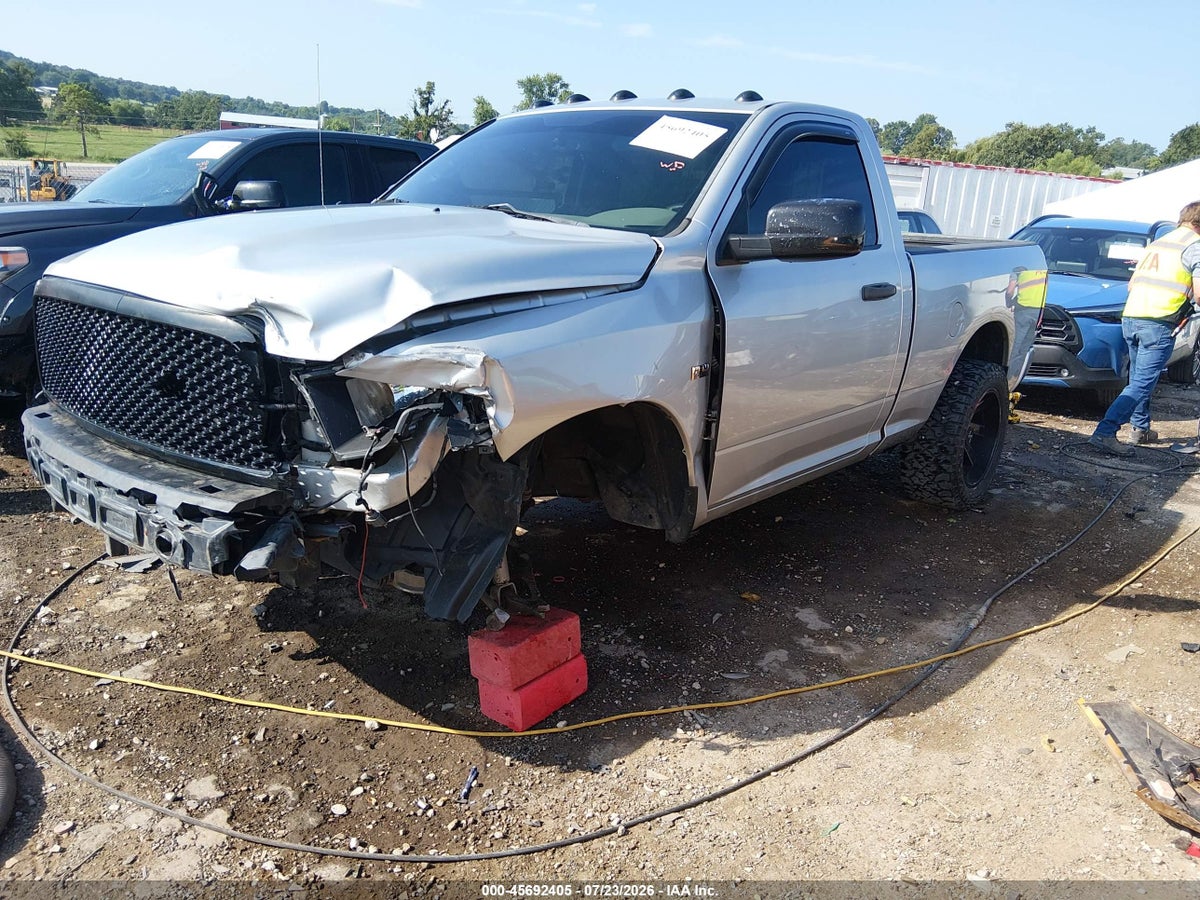 2012 RAM 1500 EXPRESS — снимка 2