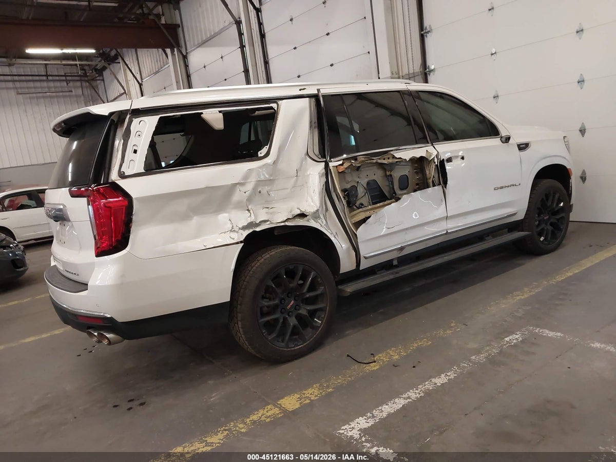2022 GMC YUKON XL 4WD DENALI — снимка 4