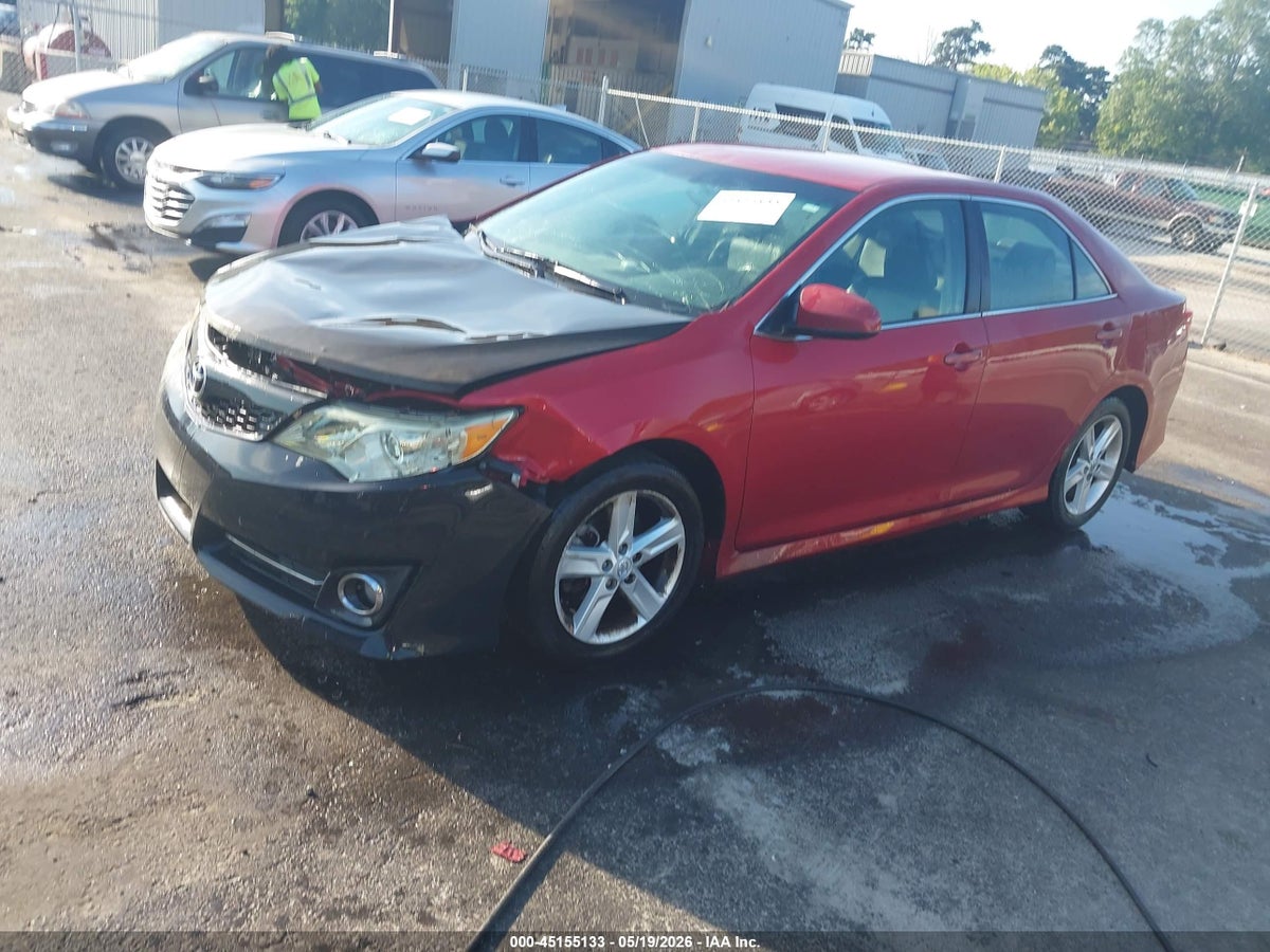 2014 TOYOTA CAMRY SE — снимка 2