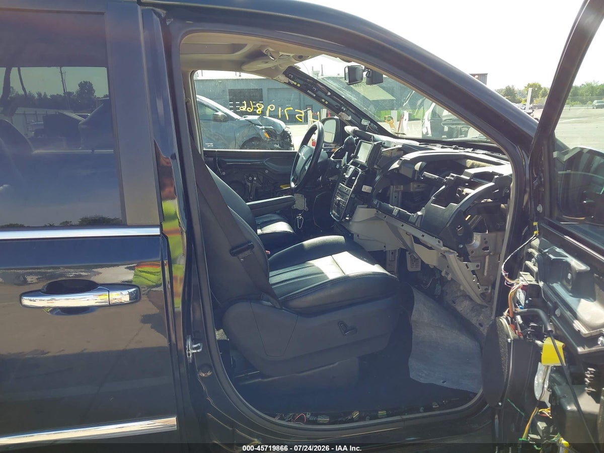 2012 CHRYSLER TOWN & COUNTRY TOURING-L — снимка 5