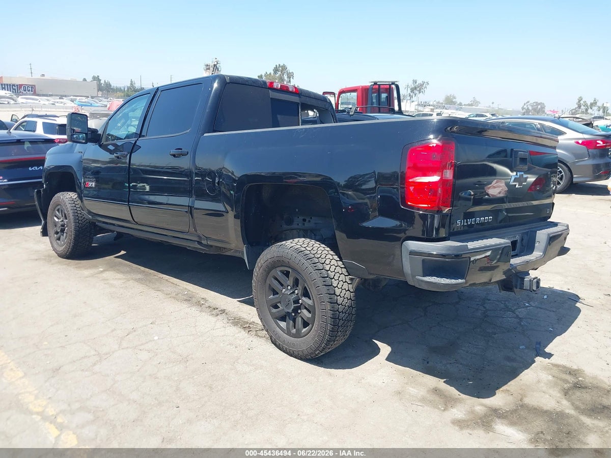 2016 CHEVROLET SILVERADO 2500HD LT — снимка 3