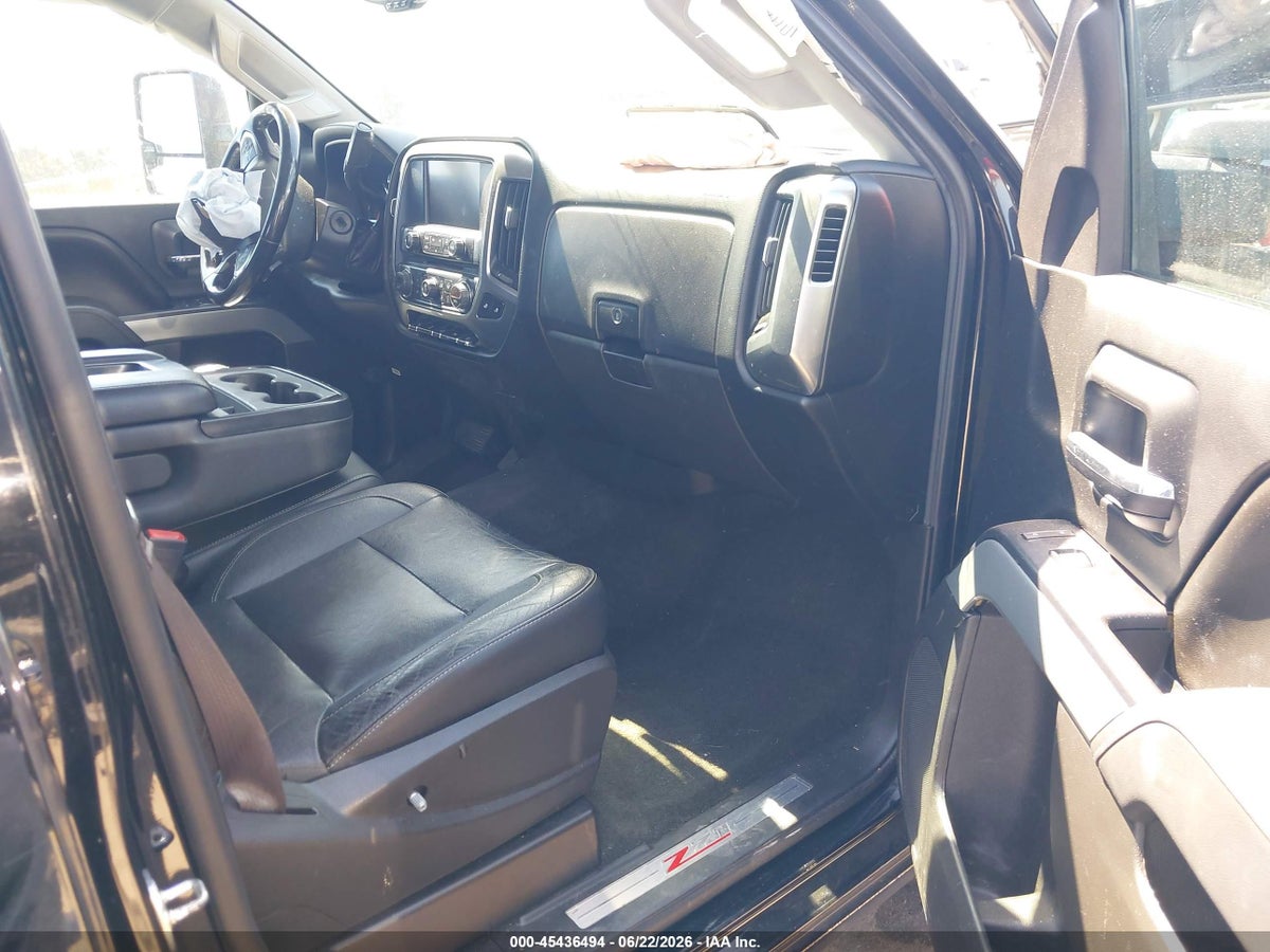 2016 CHEVROLET SILVERADO 2500HD LT — снимка 5