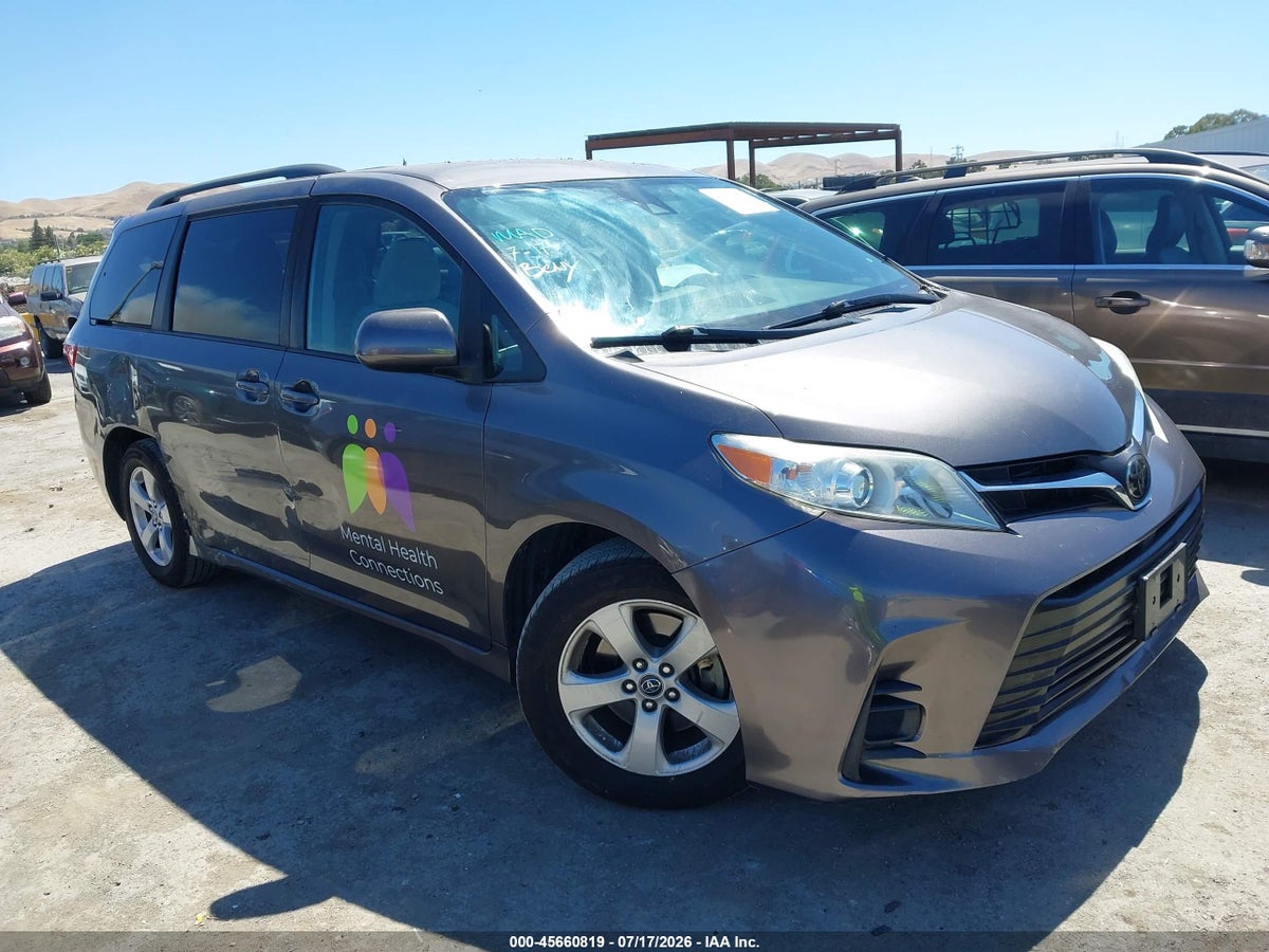 2020 TOYOTA SIENNA LE