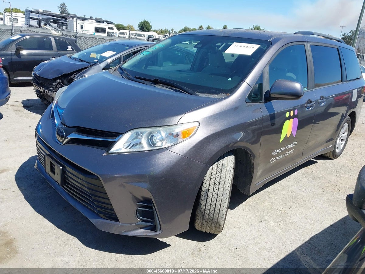 2020 TOYOTA SIENNA LE — снимка 2