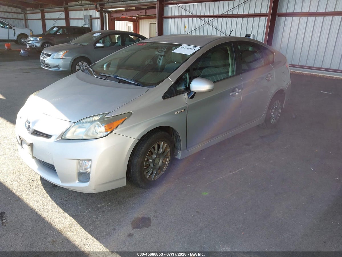 2011 TOYOTA PRIUS TWO — снимка 2