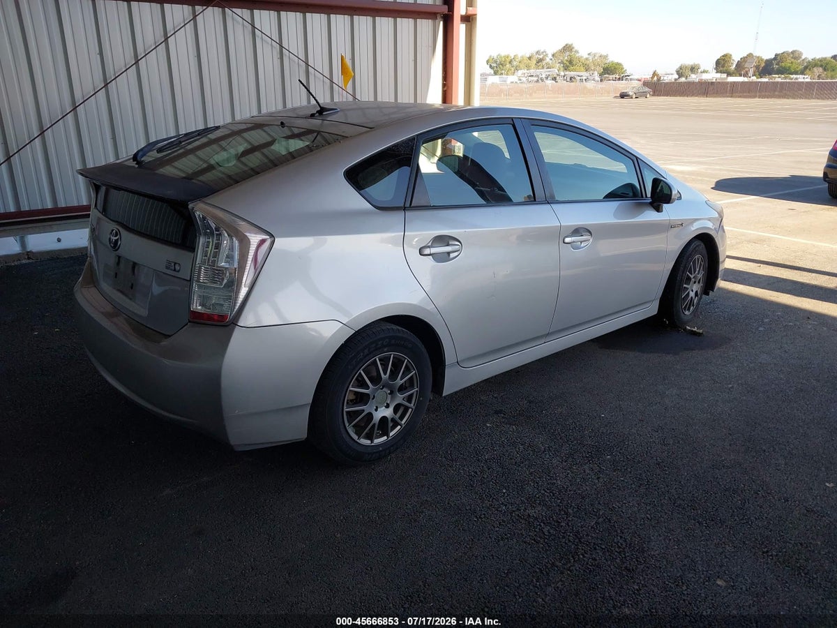 2011 TOYOTA PRIUS TWO — снимка 4