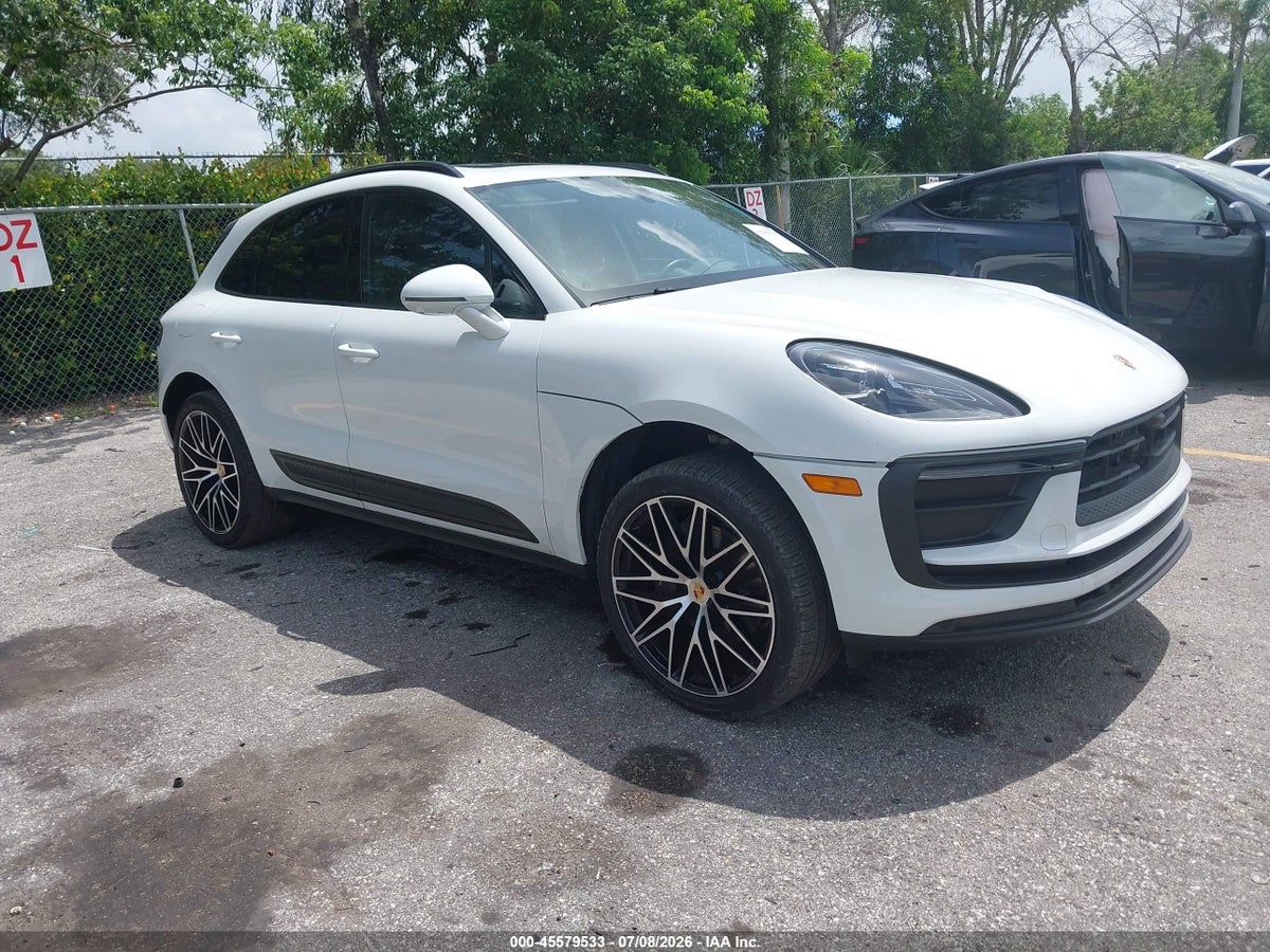 2026 PORSCHE MACAN T