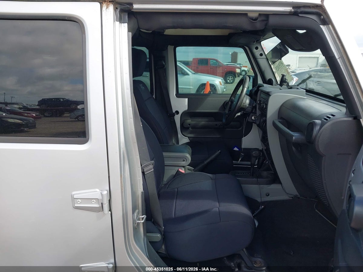 2010 JEEP WRANGLER UNLIMITED SPORT — снимка 5