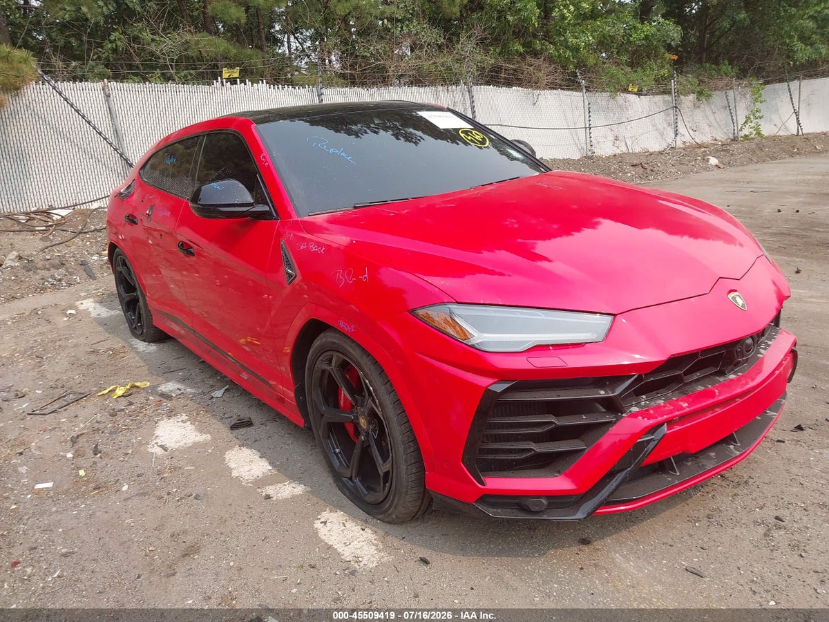 2019 LAMBORGHINI URUS