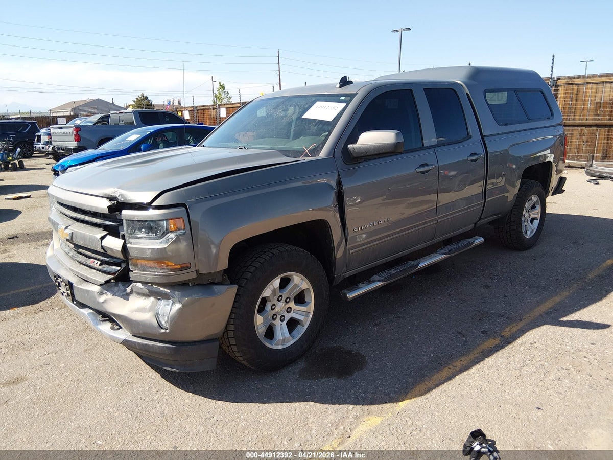 2017 CHEVROLET SILVERADO 1500 2LT — снимка 2