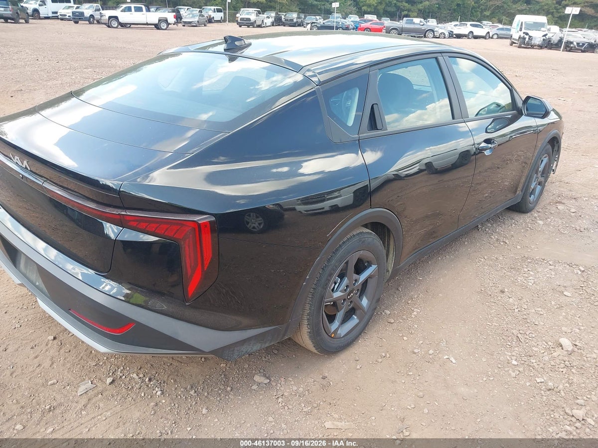 2026 KIA K4 LXS — photo 4